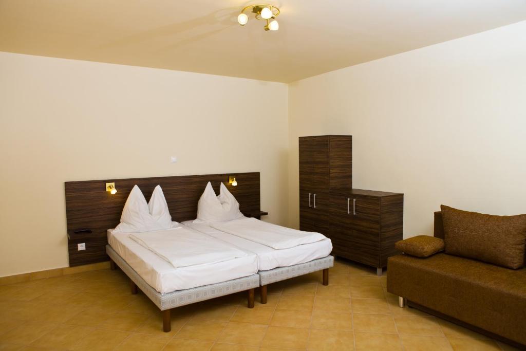 Hotel Balaton Eldorado Camping Badacsonytördemic Zimmer foto